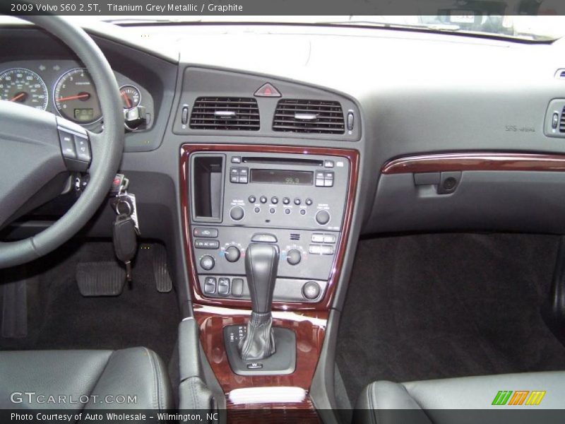 Titanium Grey Metallic / Graphite 2009 Volvo S60 2.5T