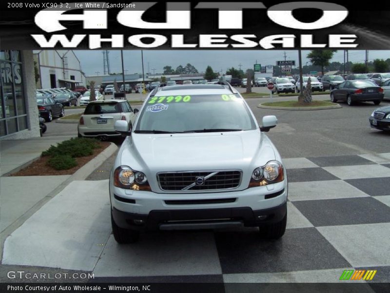 Ice White / Sandstone 2008 Volvo XC90 3.2