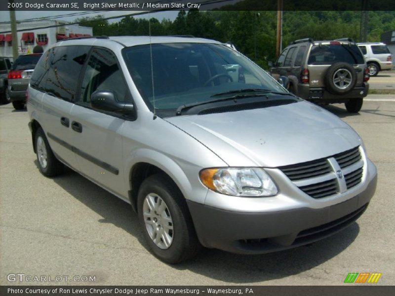 Bright Silver Metallic / Medium Slate Gray 2005 Dodge Caravan SE