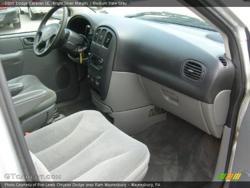 Bright Silver Metallic / Medium Slate Gray 2005 Dodge Caravan SE