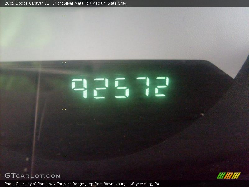 Bright Silver Metallic / Medium Slate Gray 2005 Dodge Caravan SE