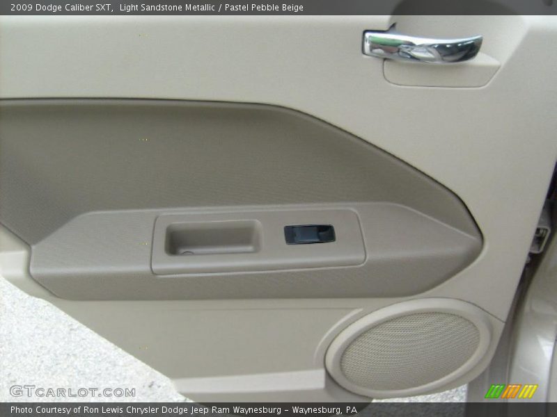 Light Sandstone Metallic / Pastel Pebble Beige 2009 Dodge Caliber SXT