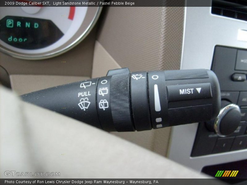Light Sandstone Metallic / Pastel Pebble Beige 2009 Dodge Caliber SXT
