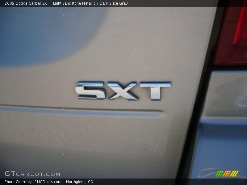 Light Sandstone Metallic / Dark Slate Gray 2009 Dodge Caliber SXT