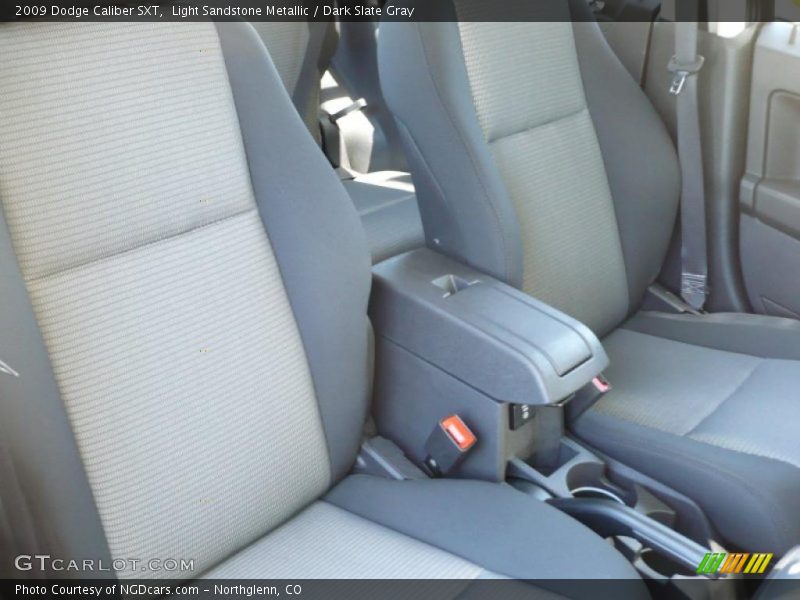 Light Sandstone Metallic / Dark Slate Gray 2009 Dodge Caliber SXT