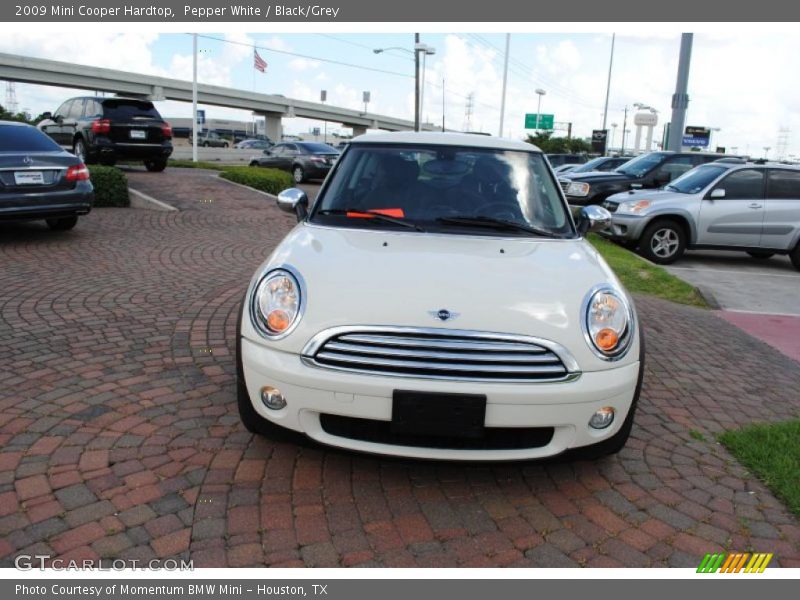 Pepper White / Black/Grey 2009 Mini Cooper Hardtop