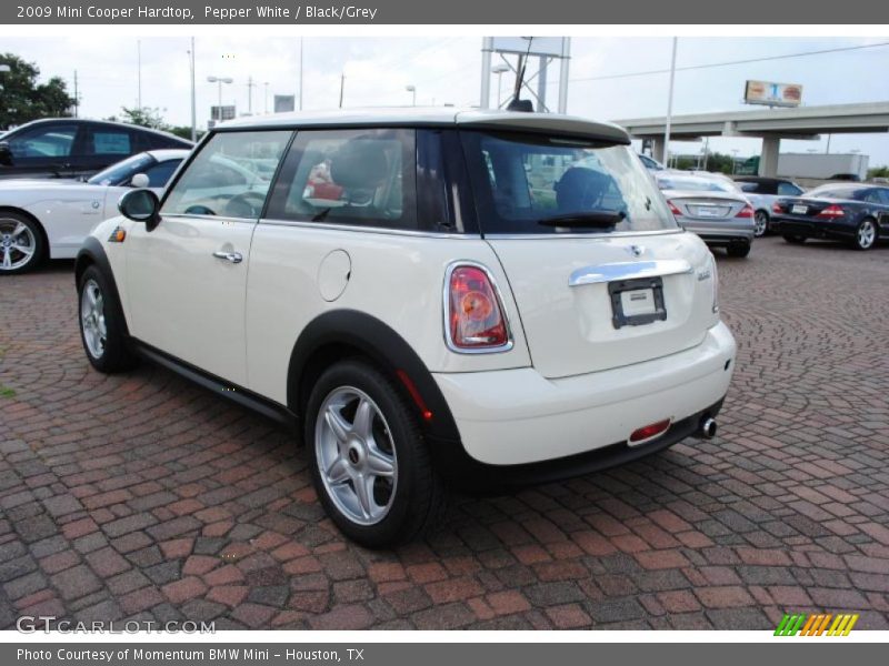 Pepper White / Black/Grey 2009 Mini Cooper Hardtop