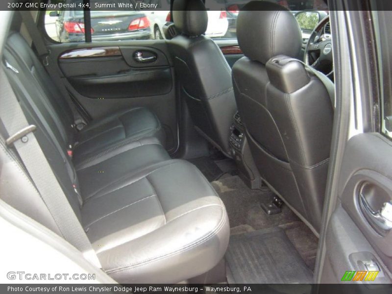 Summit White / Ebony 2007 GMC Envoy Denali 4x4