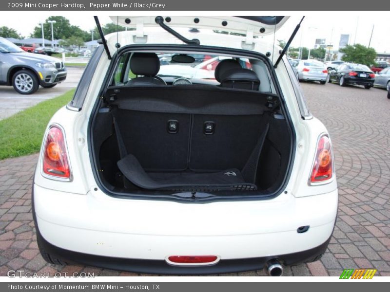 Pepper White / Black/Grey 2009 Mini Cooper Hardtop