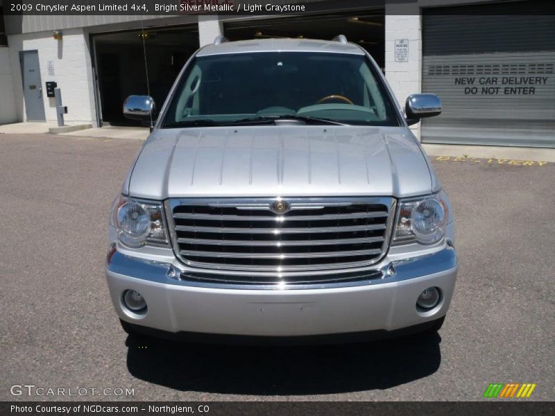 Bright Silver Metallic / Light Graystone 2009 Chrysler Aspen Limited 4x4