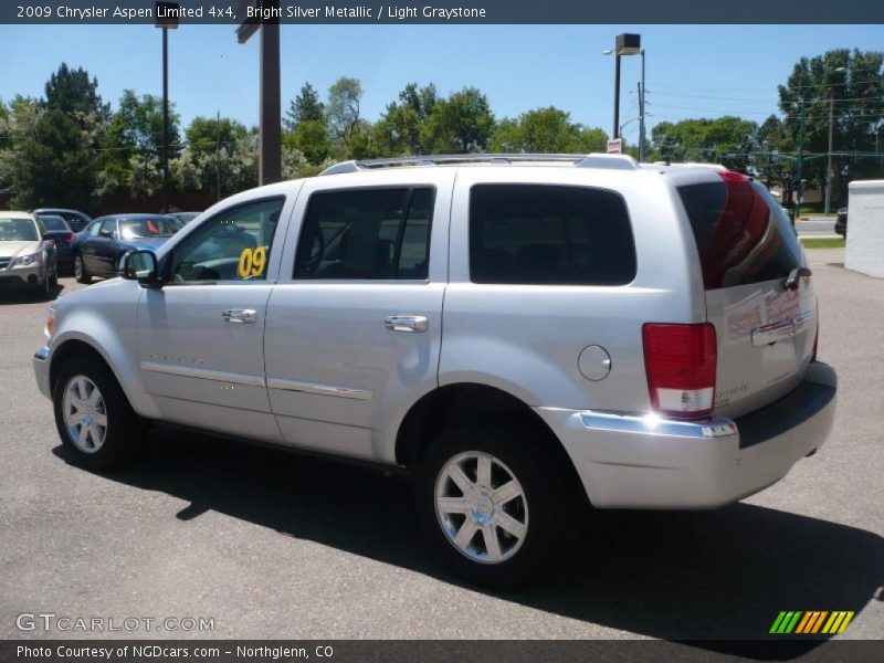 Bright Silver Metallic / Light Graystone 2009 Chrysler Aspen Limited 4x4