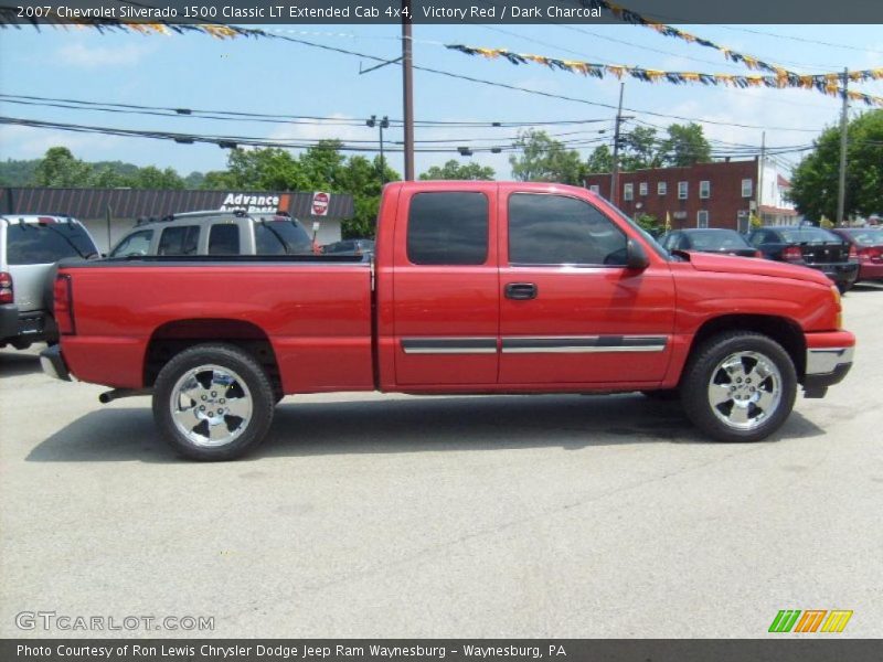 Victory Red / Dark Charcoal 2007 Chevrolet Silverado 1500 Classic LT Extended Cab 4x4