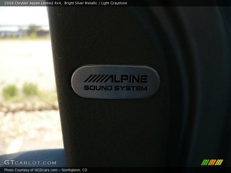 Bright Silver Metallic / Light Graystone 2009 Chrysler Aspen Limited 4x4