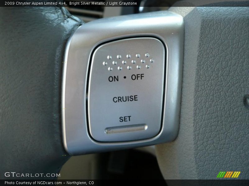 Bright Silver Metallic / Light Graystone 2009 Chrysler Aspen Limited 4x4