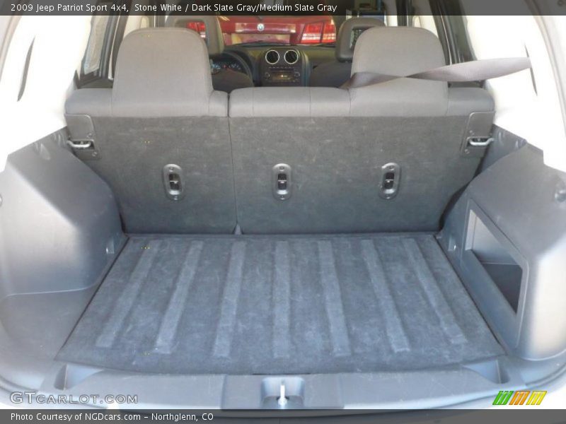 Stone White / Dark Slate Gray/Medium Slate Gray 2009 Jeep Patriot Sport 4x4