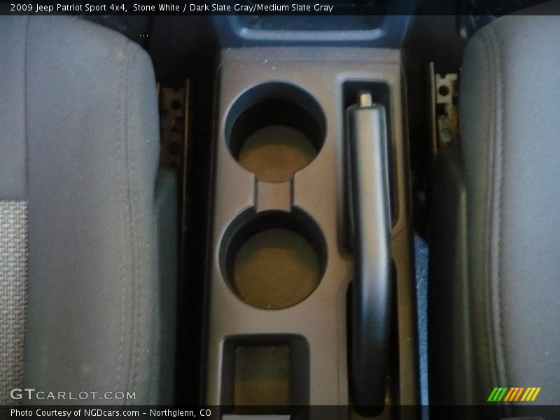 Stone White / Dark Slate Gray/Medium Slate Gray 2009 Jeep Patriot Sport 4x4
