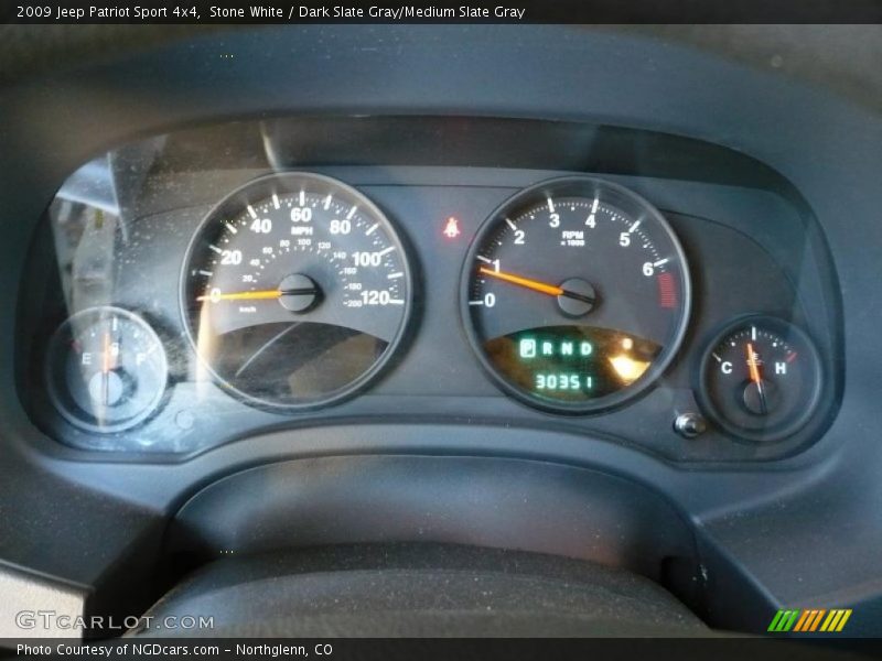 Stone White / Dark Slate Gray/Medium Slate Gray 2009 Jeep Patriot Sport 4x4