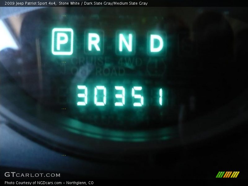 Stone White / Dark Slate Gray/Medium Slate Gray 2009 Jeep Patriot Sport 4x4