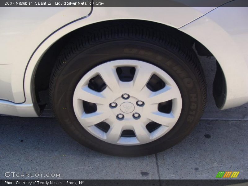 Liquid Silver Metallic / Gray 2007 Mitsubishi Galant ES