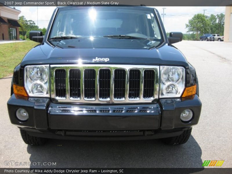 Black Clearcoat / Medium Slate Gray 2007 Jeep Commander Sport
