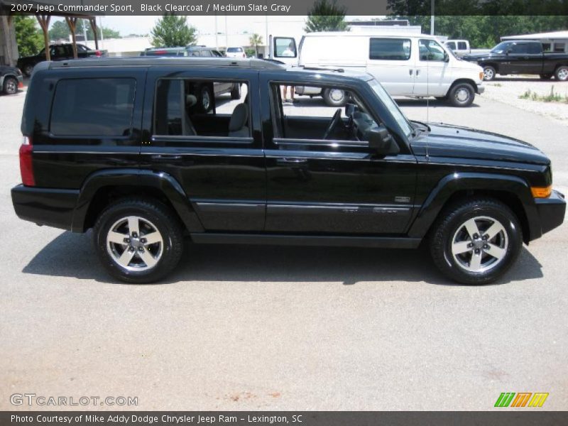 Black Clearcoat / Medium Slate Gray 2007 Jeep Commander Sport