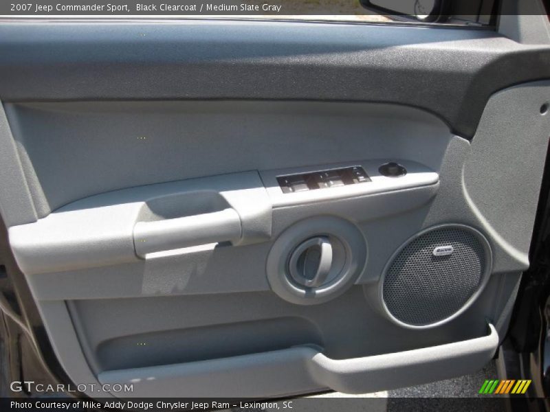 Black Clearcoat / Medium Slate Gray 2007 Jeep Commander Sport