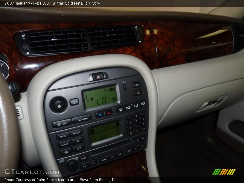Winter Gold Metallic / Ivory 2007 Jaguar X-Type 3.0