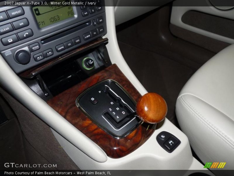 Winter Gold Metallic / Ivory 2007 Jaguar X-Type 3.0