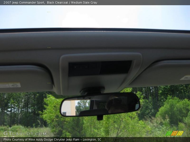 Black Clearcoat / Medium Slate Gray 2007 Jeep Commander Sport