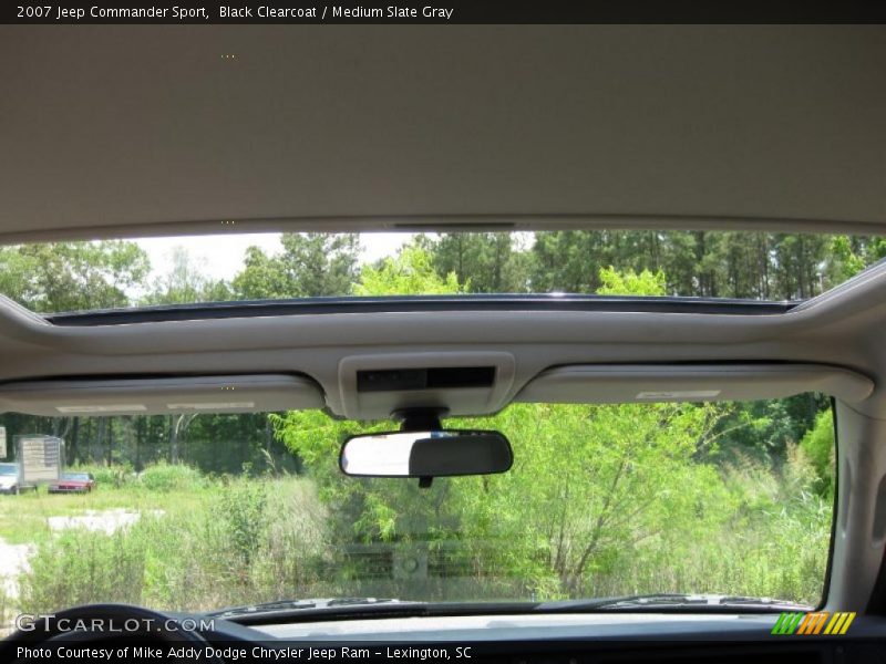Black Clearcoat / Medium Slate Gray 2007 Jeep Commander Sport