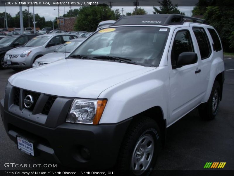 Avalanche White / Graphite 2007 Nissan Xterra X 4x4