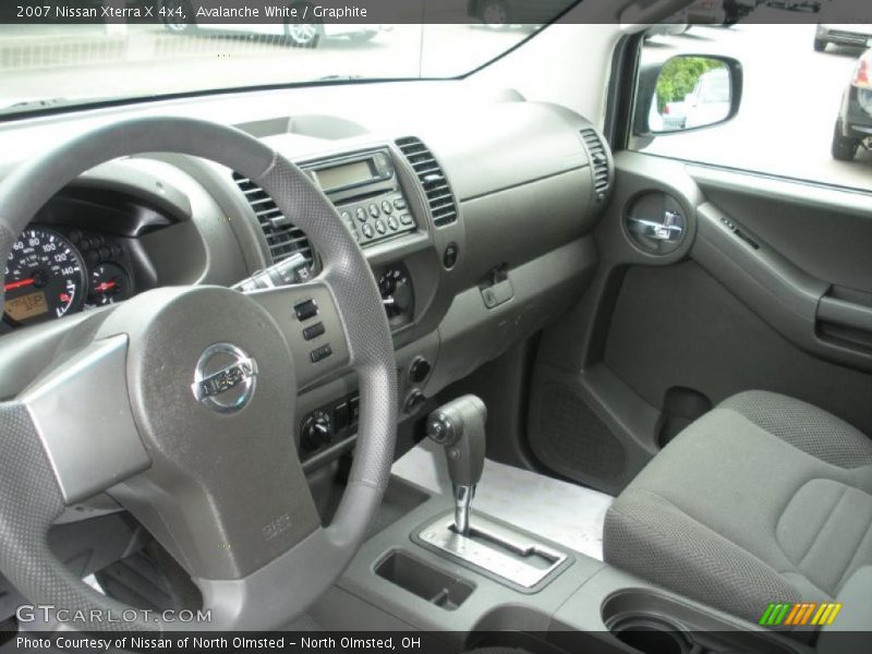 Avalanche White / Graphite 2007 Nissan Xterra X 4x4