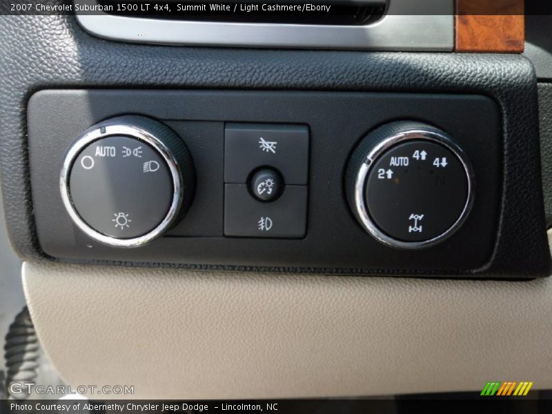 Summit White / Light Cashmere/Ebony 2007 Chevrolet Suburban 1500 LT 4x4