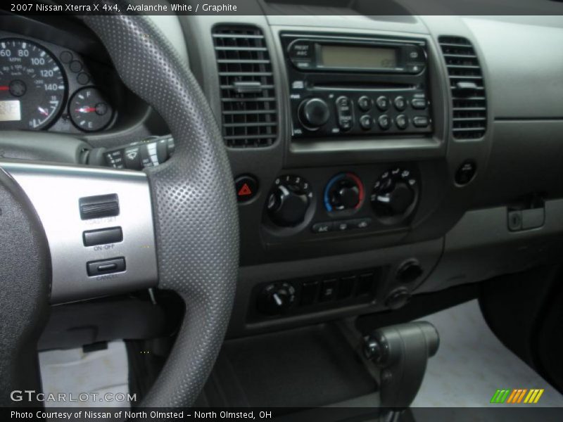 Avalanche White / Graphite 2007 Nissan Xterra X 4x4