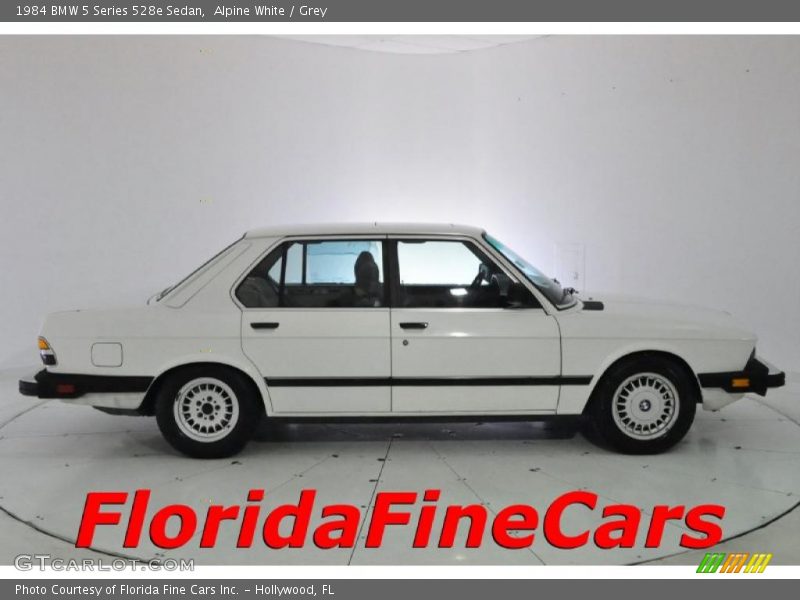Alpine White / Grey 1984 BMW 5 Series 528e Sedan