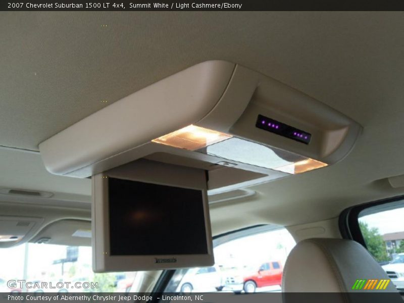 Summit White / Light Cashmere/Ebony 2007 Chevrolet Suburban 1500 LT 4x4