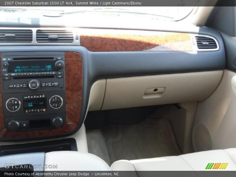 Summit White / Light Cashmere/Ebony 2007 Chevrolet Suburban 1500 LT 4x4