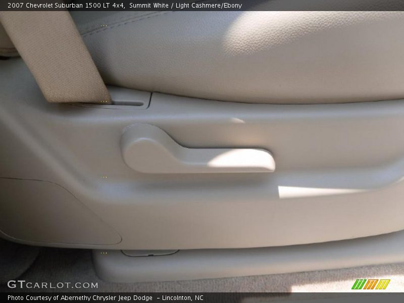Summit White / Light Cashmere/Ebony 2007 Chevrolet Suburban 1500 LT 4x4