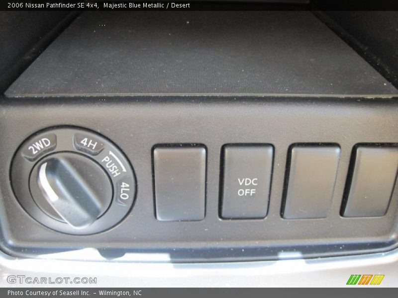 Majestic Blue Metallic / Desert 2006 Nissan Pathfinder SE 4x4