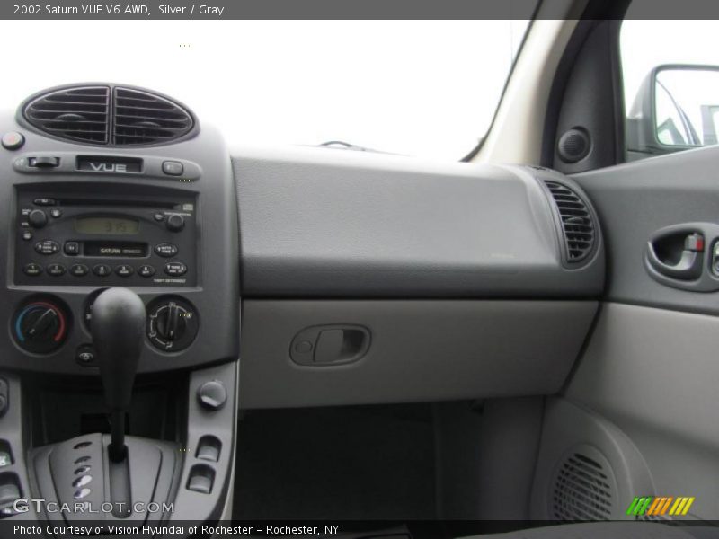 Silver / Gray 2002 Saturn VUE V6 AWD