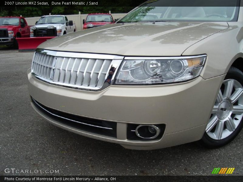 Dune Pearl Metallic / Sand 2007 Lincoln MKZ Sedan