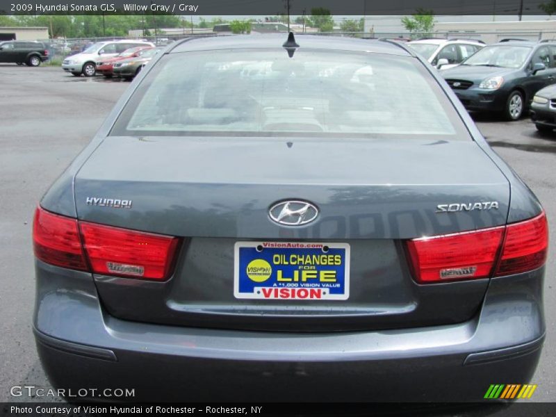 Willow Gray / Gray 2009 Hyundai Sonata GLS