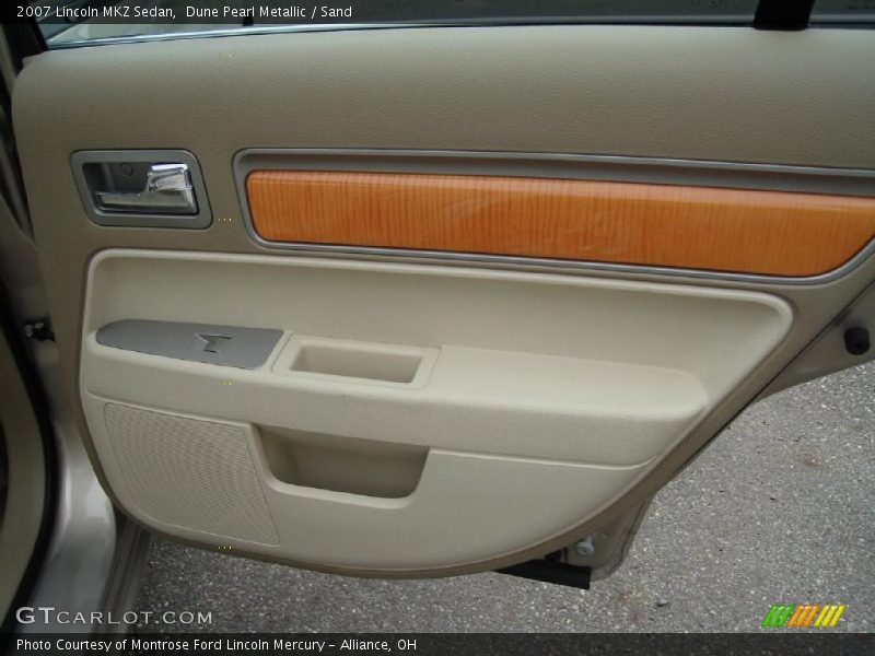 Dune Pearl Metallic / Sand 2007 Lincoln MKZ Sedan