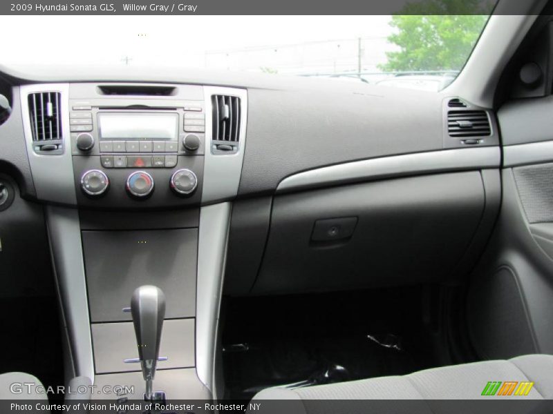 Willow Gray / Gray 2009 Hyundai Sonata GLS