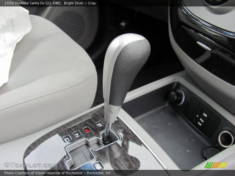 Bright Silver / Gray 2009 Hyundai Santa Fe GLS 4WD