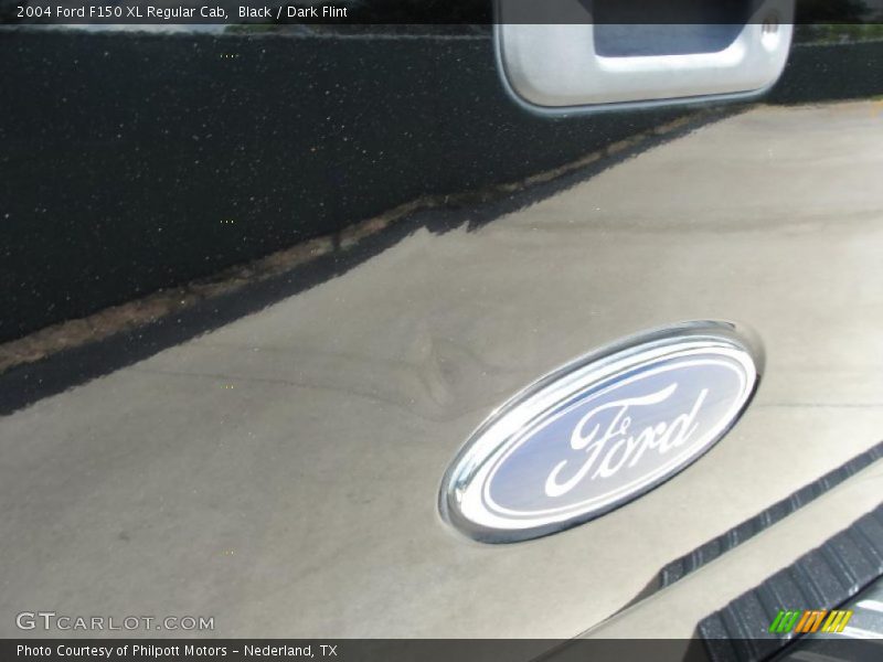 Black / Dark Flint 2004 Ford F150 XL Regular Cab