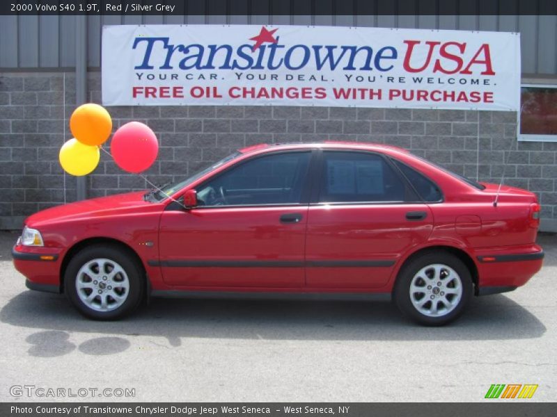 Red / Silver Grey 2000 Volvo S40 1.9T