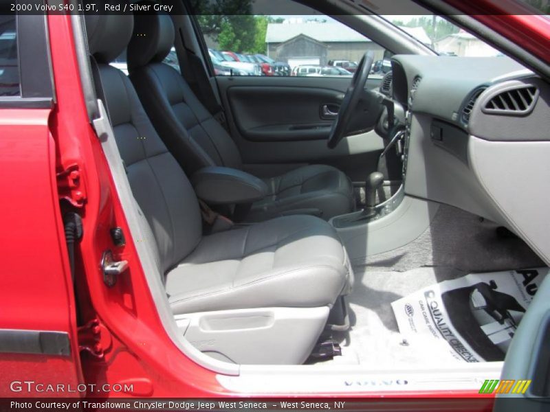 Red / Silver Grey 2000 Volvo S40 1.9T