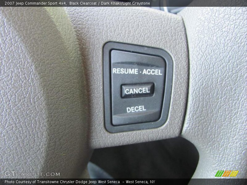 Black Clearcoat / Dark Khaki/Light Graystone 2007 Jeep Commander Sport 4x4