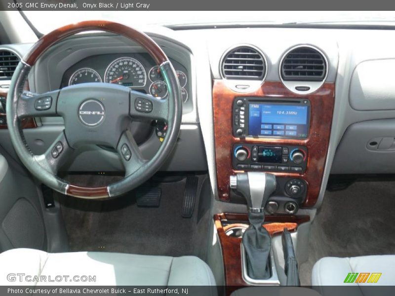Onyx Black / Light Gray 2005 GMC Envoy Denali